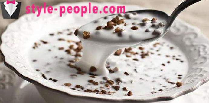 Buchweizen mit Joghurt am Morgen auf nüchternen Magen: ein Überblick über die Ergebnisse. Diät für Weight Loss - Buchweizen mit Joghurt