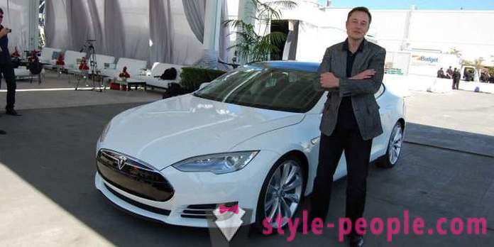 Autos aus der Garage Elon Musk