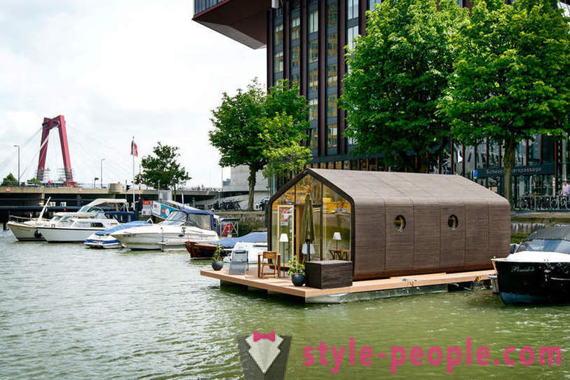 Die niederländische baute ein voll ausgestattetes Haus aus Pappe