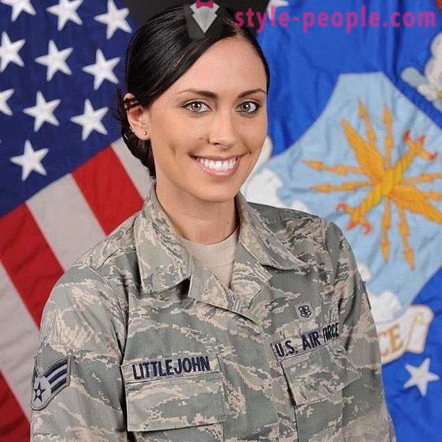 Kerissa Littlejohn - Mitglieder der US Air Force, die ein professionelles Modell ist, und hat einen Master-Abschluss