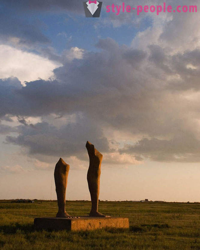 10 bizarrsten und seltsame Statuen der Welt