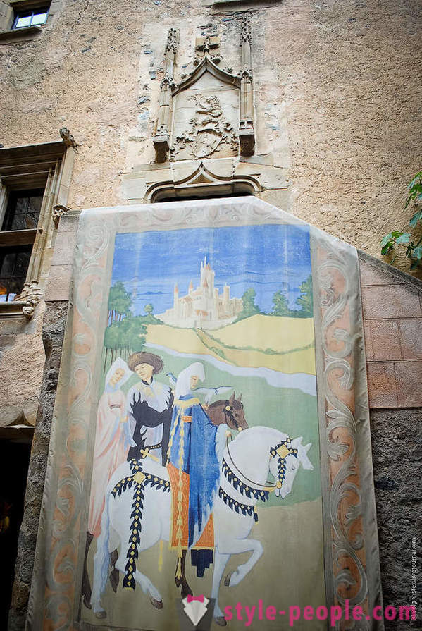 Salvador Dali Museum und das Schloss von seiner Frau