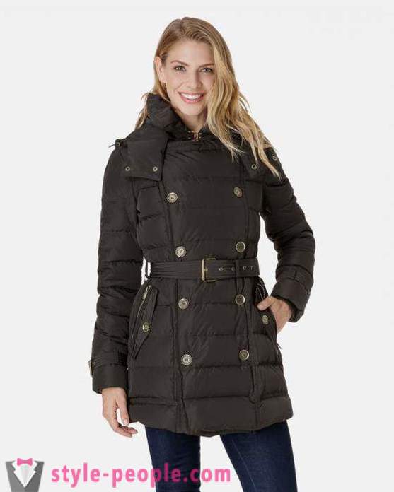 Wie eine Jacke für den Winter durch die weibliche Figur, Größe, Qualität zu wählen?