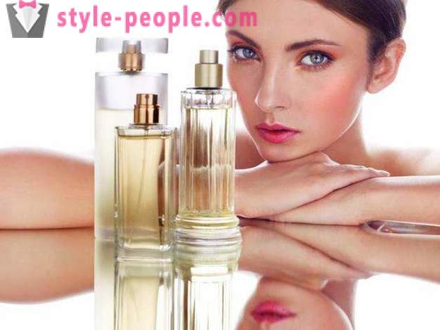 Parfüm Donna Trussardi: Beschreibung des Aromas (Bewertungen)
