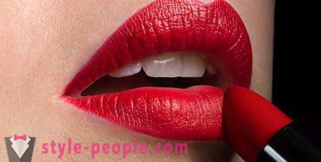 Wie die Lippen zu erhöhen? Frauen-Geheimnisse